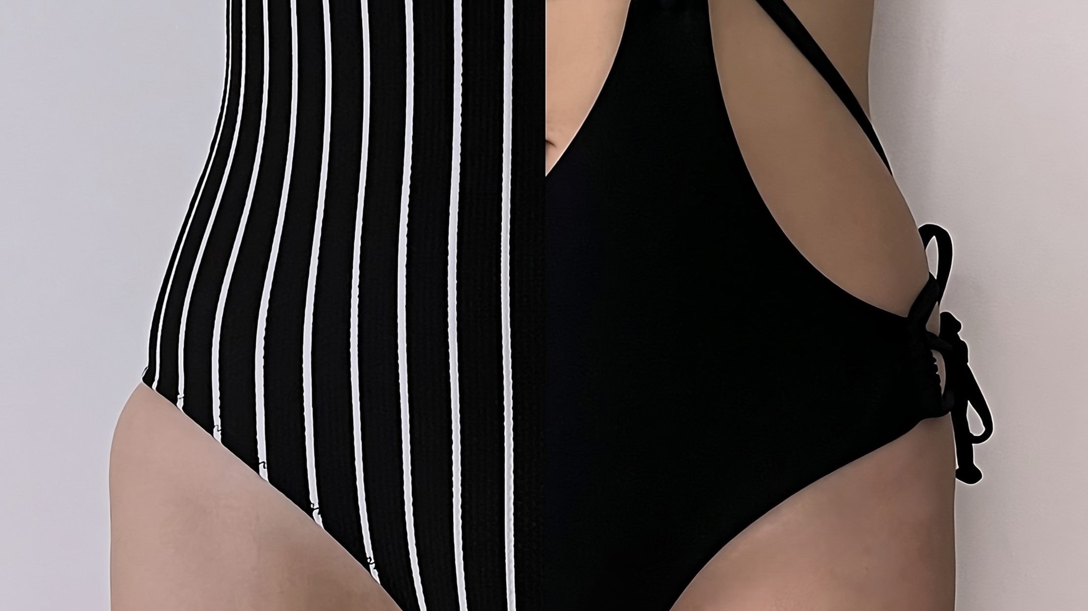 Comparison between a usual swimsuit, which digs into the hips and an ESAMY dig-free swimsuit